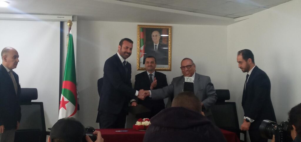 Enrichissement du fer de Gara Djebilet: Feraal et Tosyali signent un accord pour  création d’une joint-venture industrielle à Bechar